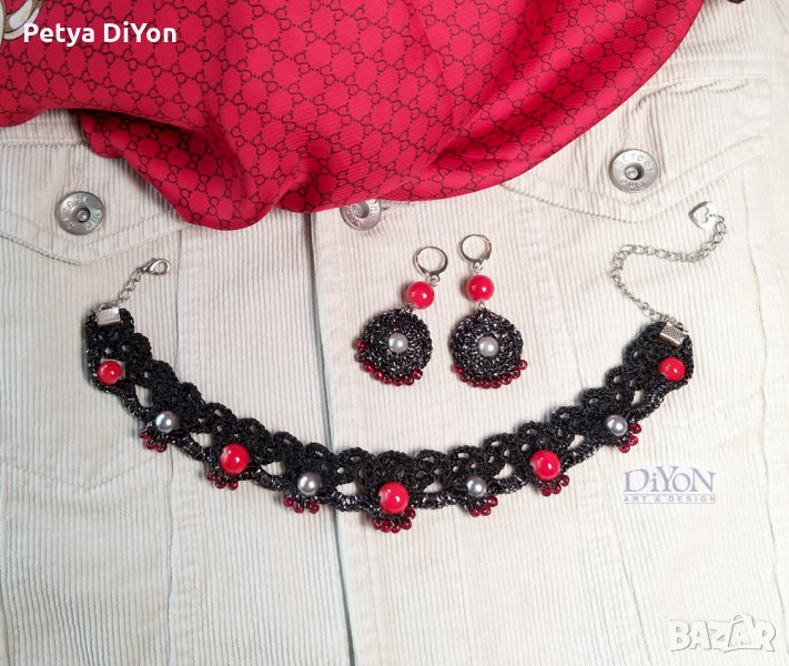 Комплект дамски бижута от ръчно плетена дантела колие и обеци, снимка 1