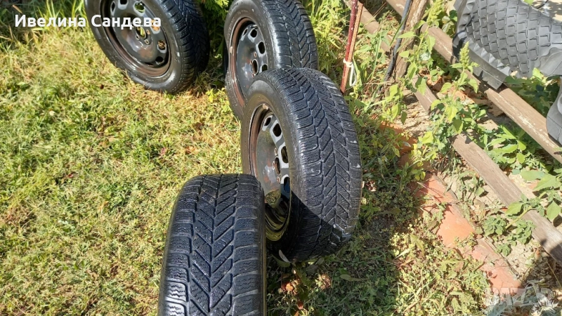 Гуми, снимка 1