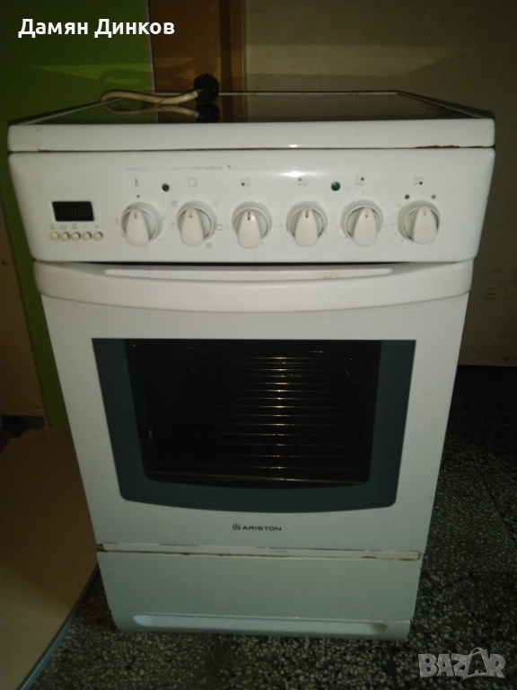 Спешно!!! Отлично работеща електрическа печка ARISTON, керамичен плот , снимка 1