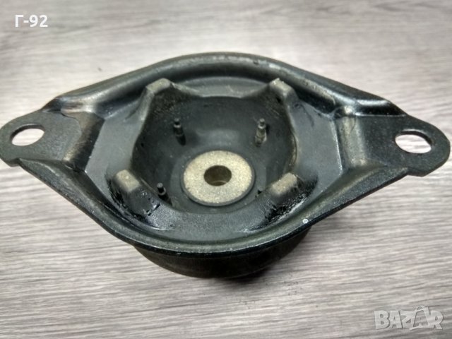 443199381**NEU**AUDI** AUDI 100 двигател тампон, снимка 2 - Части - 32311868