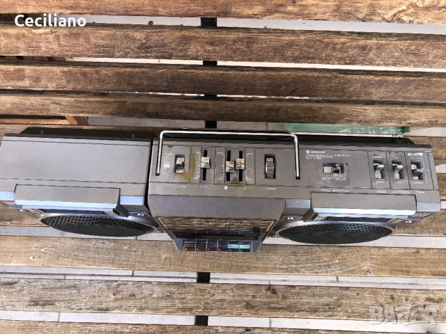 Радиокасетофон HITACHI TRK 2200E, снимка 14 - Радиокасетофони, транзистори - 53465658