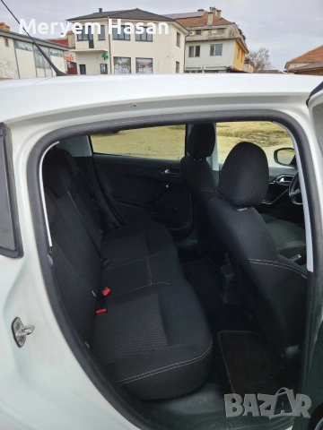 Peugeot 208 2017 1.2, снимка 5 - Автомобили и джипове - 53037377