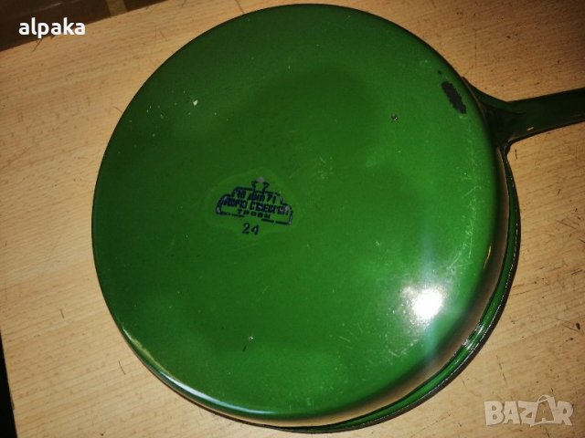 Продавам  емайлиран български тиган, снимка 3 - Съдове за готвене - 44084645