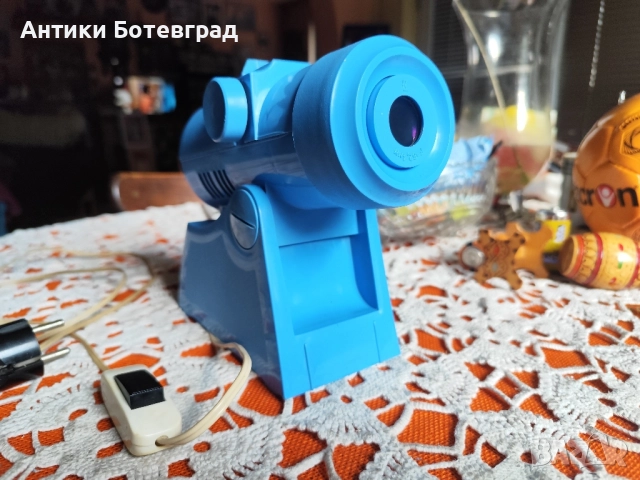 Филмопроектор пиратско оръдие СССР производство , снимка 5 - Антикварни и старинни предмети - 51490617