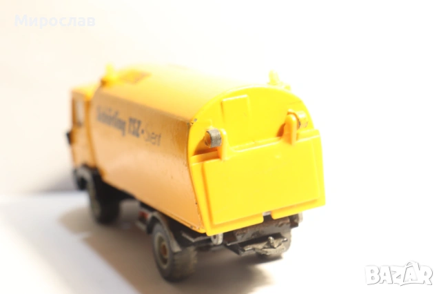 1/55 ?? SIKU MERCEDES BENZ КАМИОН ИГРАЧКА КОЛИЧКА МОДЕЛ КОМУНАЛНИ ДЕЙНОСТИ, снимка 4 - Колекции - 53163927