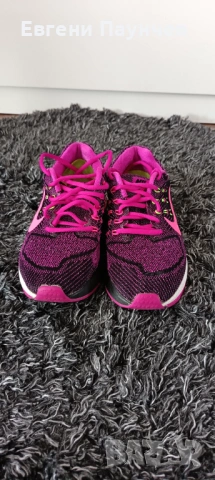 Дамски маратонки Nike размер 36.5 , снимка 2 - Маратонки - 53457559