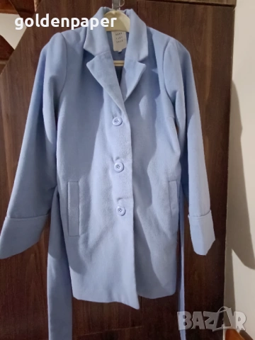 Дамско палто светло синьо 