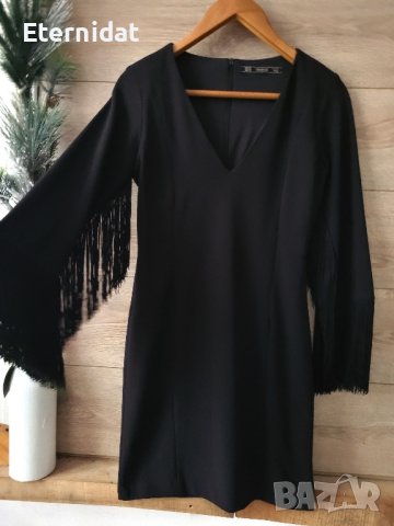 Черна рокля Zara с ресни 