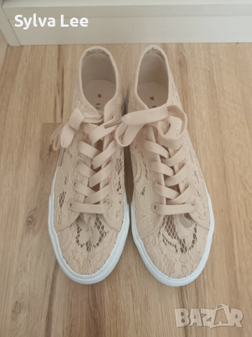 Дантелени кецове Sinsay 