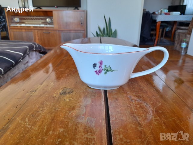 Стара порцеланова сосиера #2