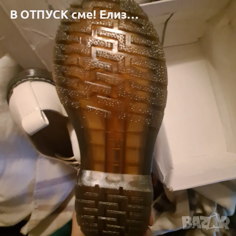 Обувки тип DrMartens лачени бели лак, снимка 6 - Дамски ежедневни обувки - 51772236