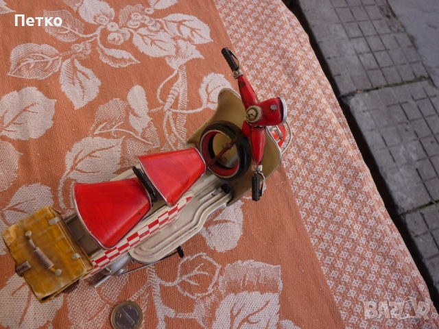 Стар метален  мотор  отличен, снимка 3 - Колекции - 53133417