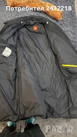 Яке Hugo Boss парка, снимка 3 - Якета - 52373516