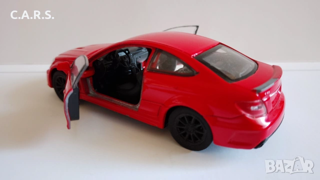 Mercedes-Benz C63 AMG Coupe Welly - Мащаб 1:34-39, снимка 10 - Колекции - 53053641