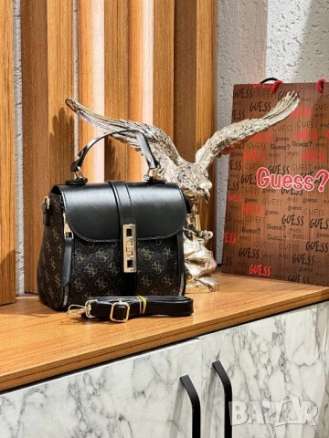 чанти guess , снимка 9 - Чанти - 51095393