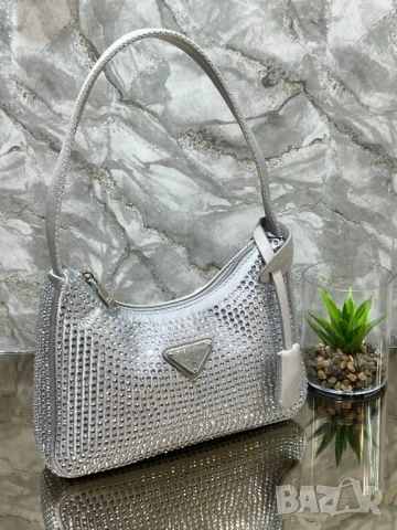 чанти PRADA ➡️ 20/10 CM✨
⭐️, снимка 10 - Чанти - 51024788
