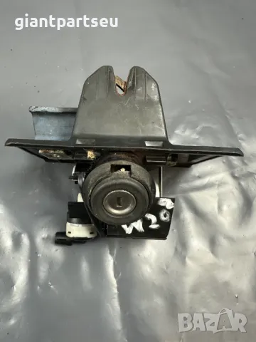 Брава Багажник за Мерцедес Mercedes-benz W208 A208800037