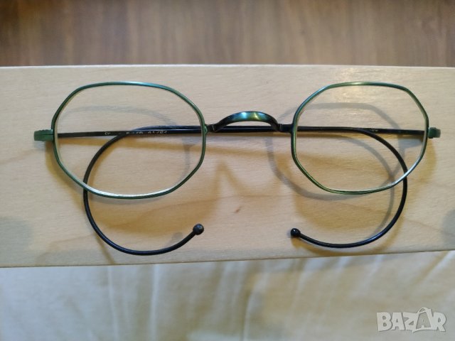 Титаниеви рамки за очила made in America , снимка 1 - Слънчеви и диоптрични очила - 43209438