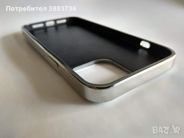 Калъф за iPhone 16 Pro-змийска кожа и корона, снимка 6 - Apple iPhone - 50565034
