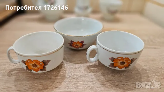 Порцеланови чаши 2 броя и 1 купичка