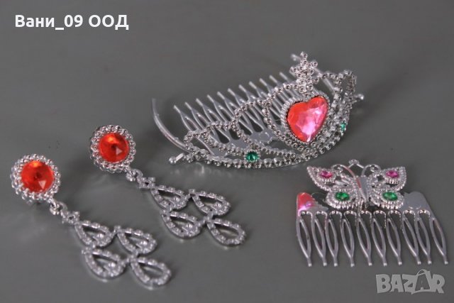 Кукла Барби с гардероб, тоалетка и аксесоари, снимка 9 - Кукли - 35132062