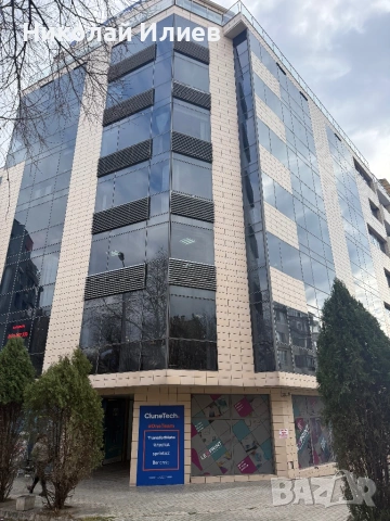 Под наем офис идеален център