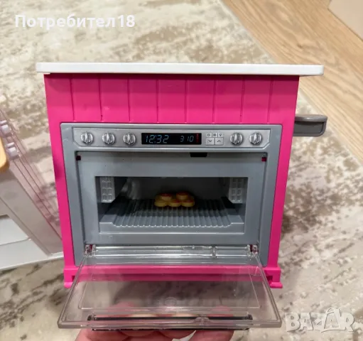 Кухня Барби със светлини и звуци Mattel, снимка 12 - Други - 49810087