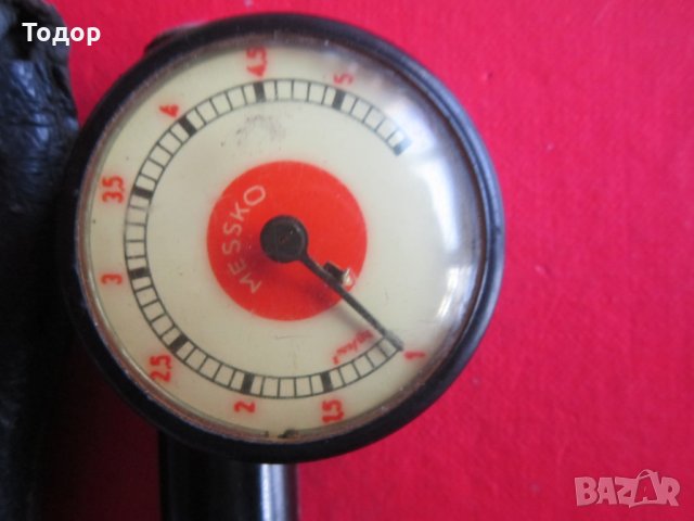 Уникален бакелитов манометър за гуми на Порше , снимка 2 - Колекции - 27197013