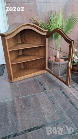 Ъглова стенна витрина масив, снимка 4 - Секции и витрини - 53034425