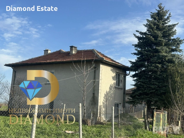 Двуетажна къща в село Здравец, общ. Димитровград