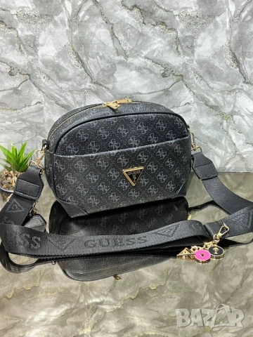 чанти GUESS-Bug💫 28 cm x 19 cm , снимка 2 - Чанти - 51386767