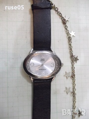 Часовник "Q & Q" дамски кварцов с каишка работещ