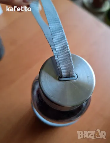 Стъклено шише за вода , снимка 2 - Буркани, бутилки и капачки - 48595142