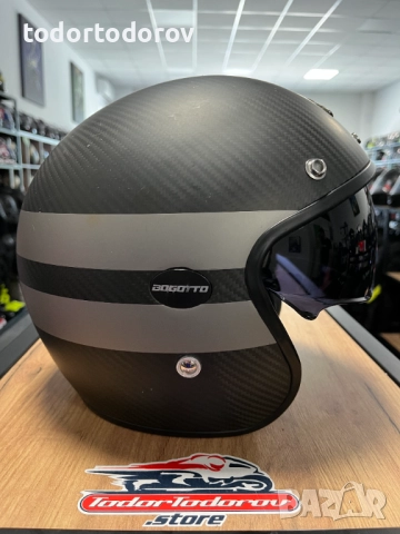 Чопър скутер мото каска BOGOTTO ZEUS Carbon ,М 57-58см, тегло 900гр., снимка 2 - Аксесоари и консумативи - 51924543