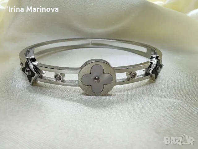 Гривна от медицинска стомана , снимка 4 - Гривни - 49909505