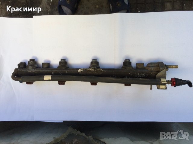 Бензинова рейка с инжекторите за Ford Fiesta 1.25