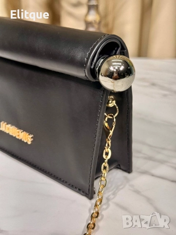 чанти Jacquemus - The Rond Carre clutch ↔️ 20 cm ↕️ 11 cm , снимка 3 - Чанти - 52968297