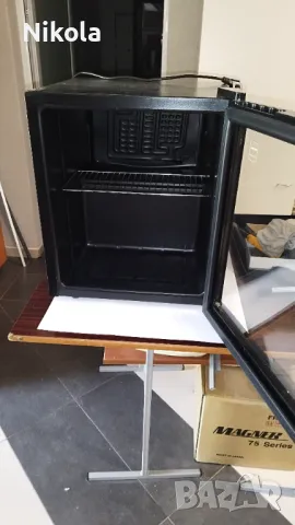 Хладилна витрина - METRO PROFESSIONAL GPC1046 46л, снимка 8 - Хладилници - 50169365