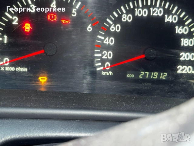 Тойота корола, снимка 4 - Автомобили и джипове - 52642950