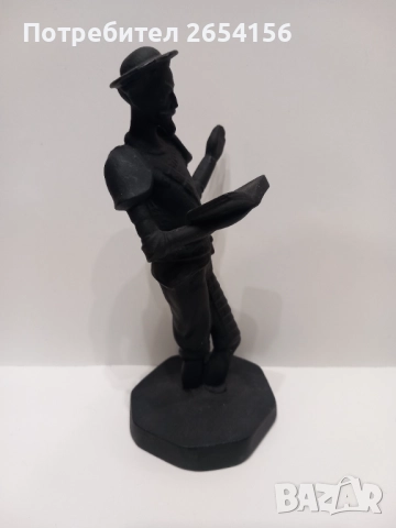 Дон Кихот малка пластика скулптура статуетка , снимка 2 - Статуетки - 52978581