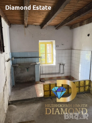 Двуетажна къща в село Бодрово, обл. Хасково, снимка 5 - Къщи - 52116668