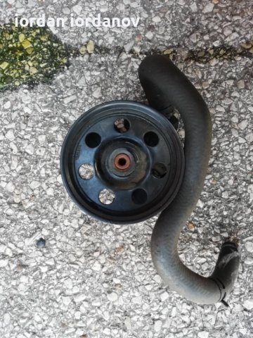 Хидравлична помпа за Форд фокус 1.8 TDDI -  Ford Focus 1,8 tddi, снимка 2 - Части - 37797733