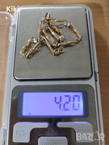 Златна гривна 9кр(375)с естествени циркони