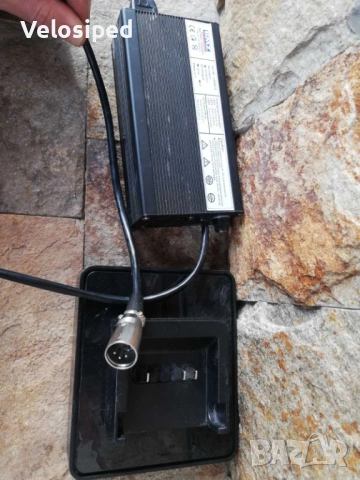 Зарядно за велосипед Kalthoff Impulse и Gazelle  5Ah, снимка 2 - Велосипеди - 53125363
