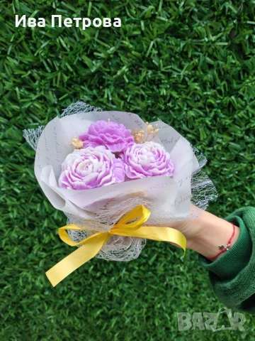 Букет от соев восък 