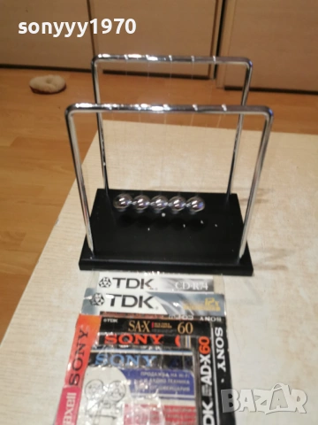 Люлката на Нютон 18Х18Х12СМ 1401261736, снимка 9 - Колекции - 53099163