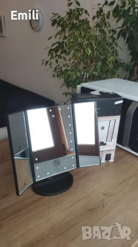 Козметично огледало с лед осветление