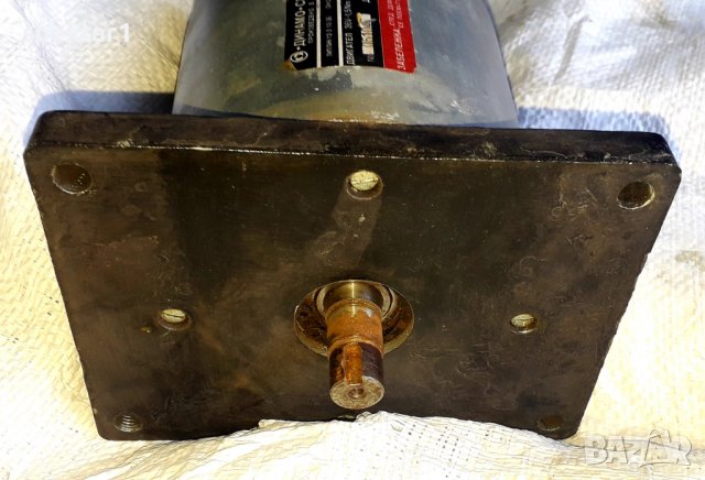 Постояннотоков двигател пик 12 на Динамо Сливен серводвигател, снимка 2 - Резервни части за машини - 37271657