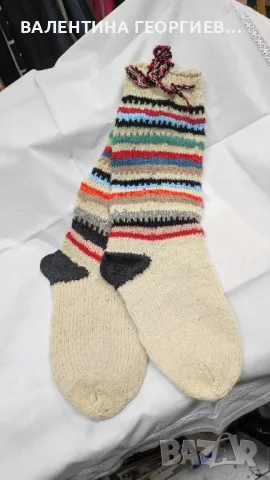 Чорапи ръчно плетени , снимка 2 - Антикварни и старинни предмети - 34737736