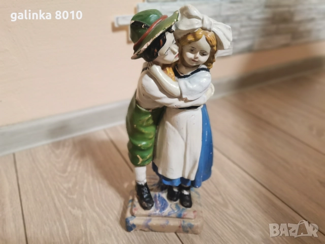 Стара Немска гипсова фигура